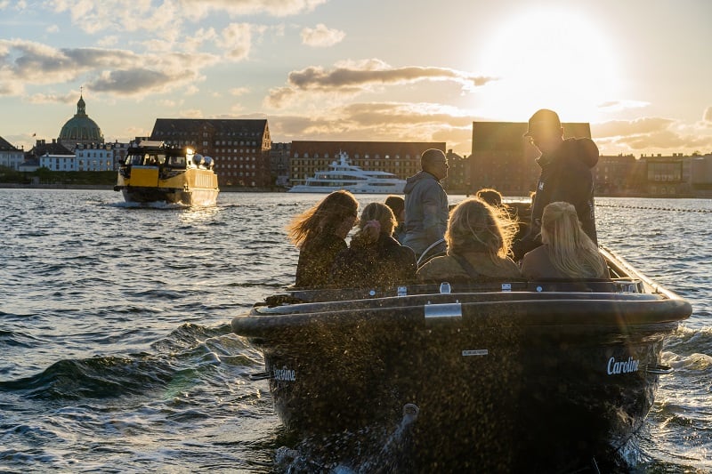 Havnerundfart og kanalrundfart i københavn med Hey Captain